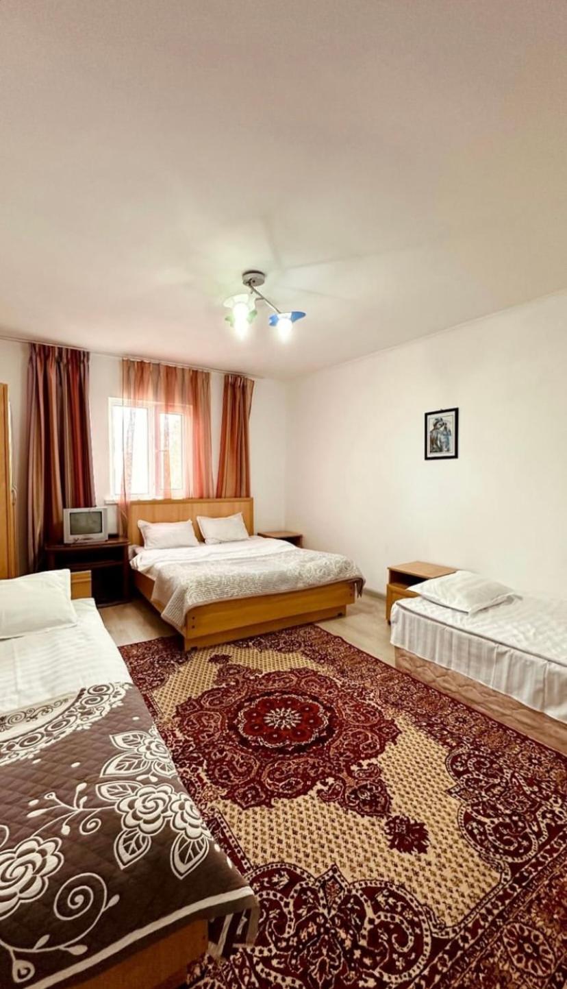Chilling House Hotel Cholpon-Ata Exterior photo