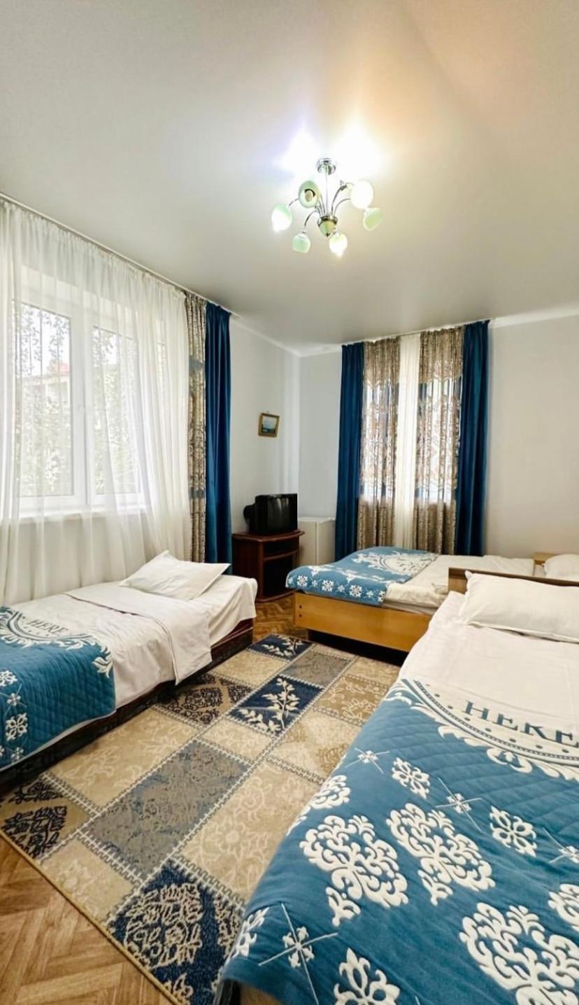 Chilling House Hotel Cholpon-Ata Exterior photo